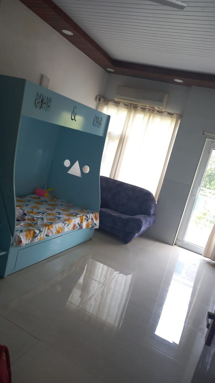 Bedroom, rwa-kalkaji-dda-flats-l1-l2 3 Bedroom 1600 Sq.Ft. Apartment In Govindpuri Delhi 9063127