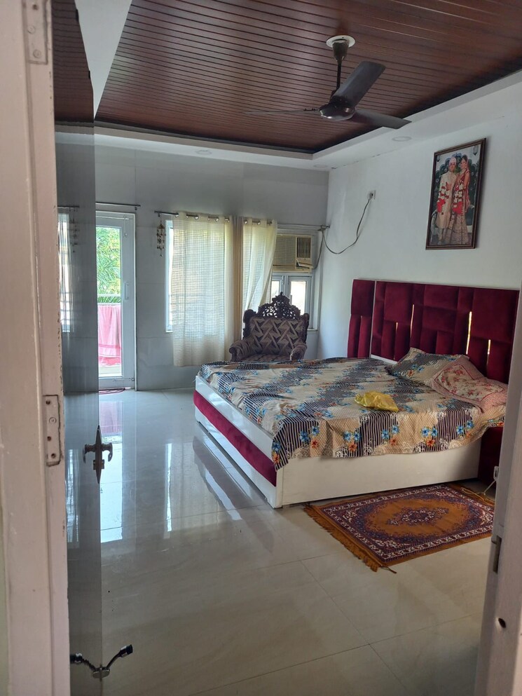 Bedroom, rwa-kalkaji-dda-flats-l1-l2 3 Bedroom 1600 Sq.Ft. Apartment In Govindpuri Delhi 9063127