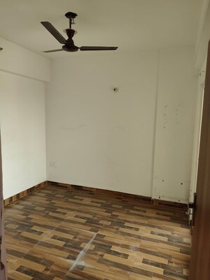 Room in 2.5 BHK Apartment at KW Srishti, Raj Nagar Extension – for Sale