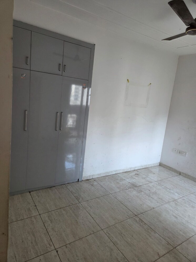 Room, ajnara-ambrosia 2.5 Bedroom 1255 Sq.Mt. Apartment In Sector 118 Noida 9063155