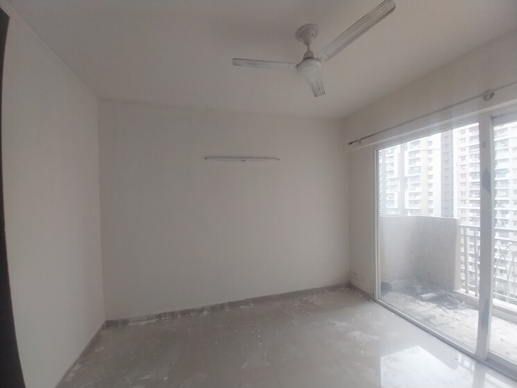 Room, mahagun-mywoods-iii 2 Bedroom 960 Sq.Ft. Apartment In Sector 16c Greater Noida Greater Noida 9063193