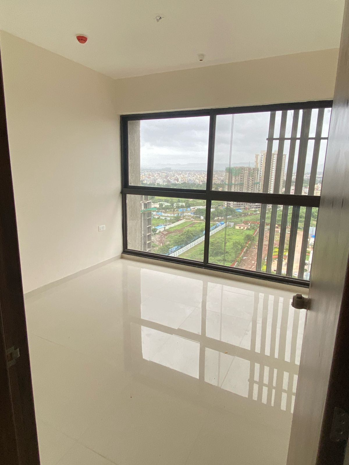 3 BHK + Pooja Room 1039 Sq.Ft. Apartment in Mantra Mesmer