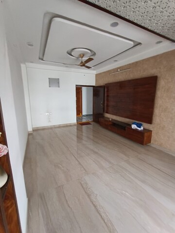 Room in 3 BHK Apartment at Gachibowli – for Sale