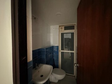 Bathroom in 1 BHK Apartment at Lodha Amara, Sandoz Baug – for Rent