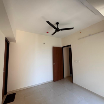 Room in 1 BHK Apartment at Lodha Amara Tower 36 And 37, Sandoz Baug – for Rent