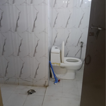 Bathroom in 2 BHK Apartment at Jaipuria Plaza, Sector 26 – for Rent