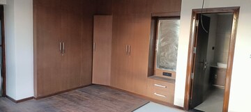Room in 3 BHK Apartment at Richmond Town – for Rent