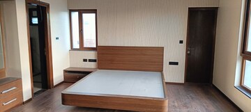 Room in 3 BHK Apartment at Richmond Town – for Rent