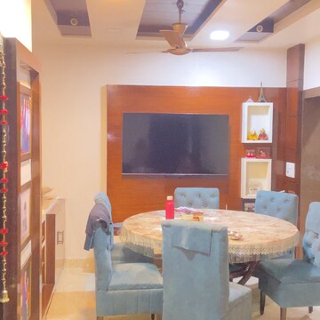 2 BHK Apartment For Sale in Rohini Sector 11