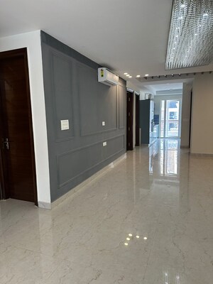 Room in 4 BHK Builder Floor at Sector 67 – for Sale