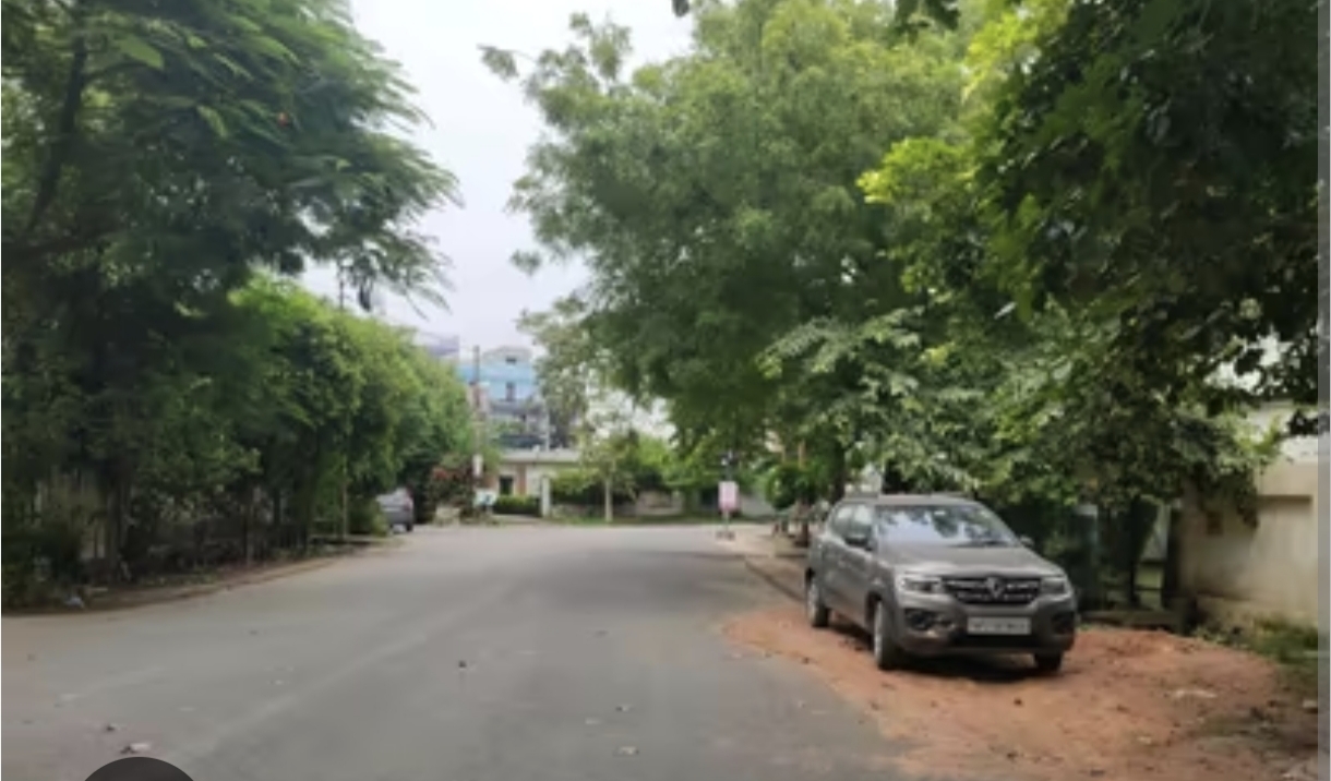 Plot For Sale in RWA Apartments Sector 45