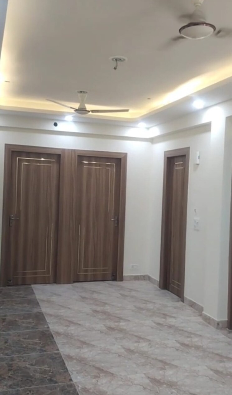 Living Room, rise-organic-homes 2.5 Bedroom 1239 Sq.Ft. Apartment In Mahurali Ghaziabad 9055797