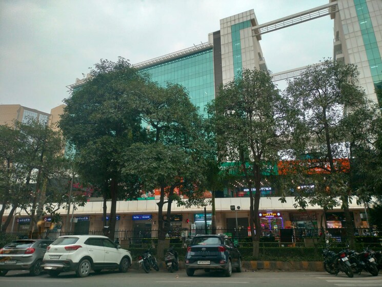 Nearby, sector 27 yamuna expressway  1008 Sq.Ft. Plot In Sector 27 Yamuna Expressway Greater Noida 9063289