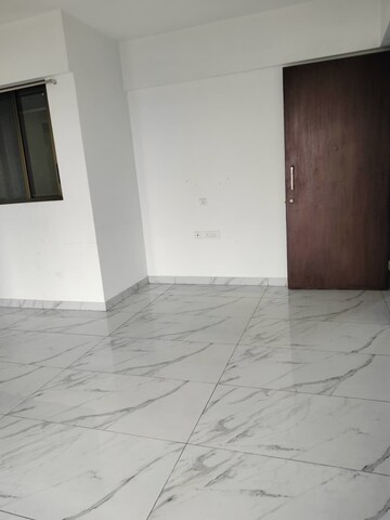 Room in 2 BHK Apartment at Raymond Ten X Habitat, Pokhran Road No Two – for Sale