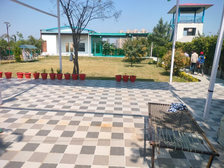 undefined, sector 27 yamuna expressway  2016 Sq.Ft. Plot In Sector 27 Yamuna Expressway Greater Noida 9063308