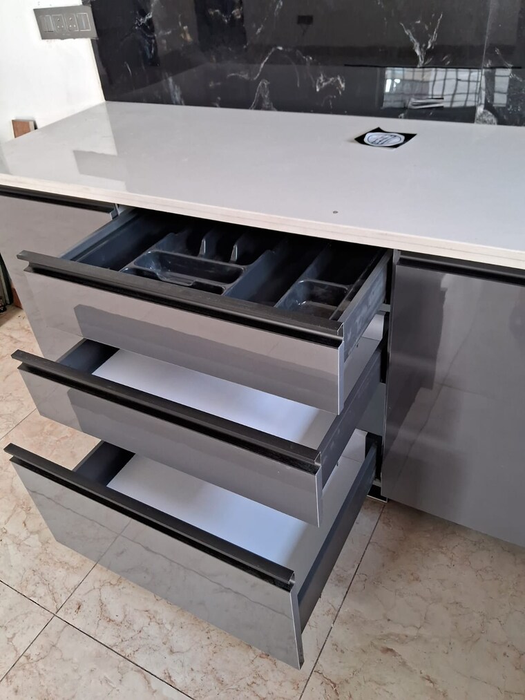 Team Area, sahastradhara road 4 Bedroom 117 Sq.Yd. Villa In Sahastradhara Road Dehradun 9063312