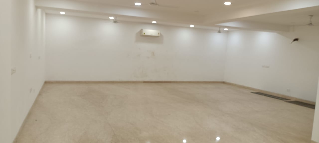 Office Space For Rent in Panchsheel Enclave