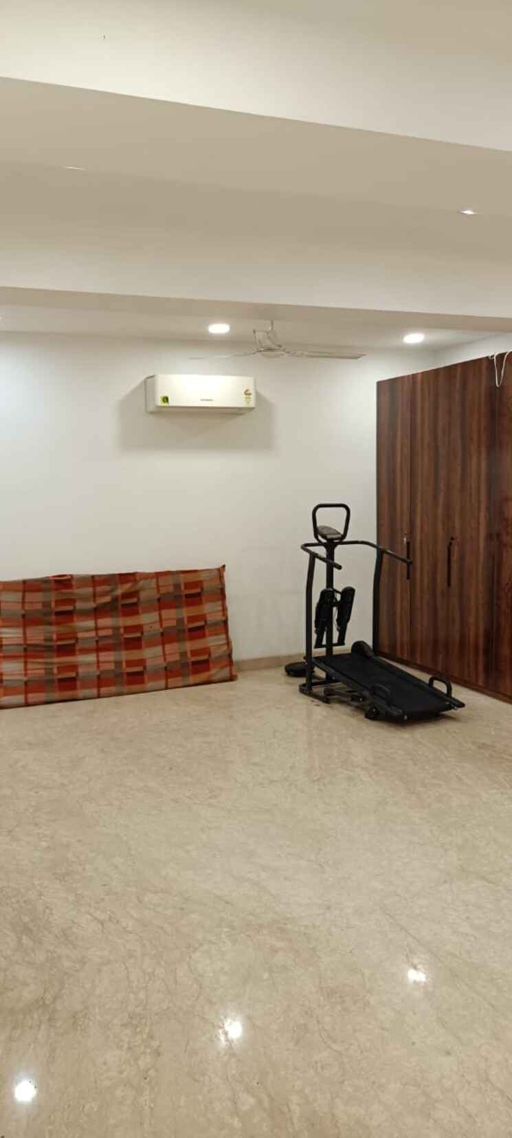 Living Room, panchsheel enclave Commercial Office Space 2800 Sq.Ft. In Panchsheel Enclave Delhi 9063325
