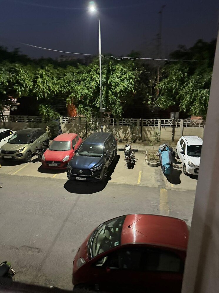 Balcony, sector 23 dwarka 1 Bedroom 400 Sq.Ft. Apartment In Sector 23 Dwarka Delhi 9063320