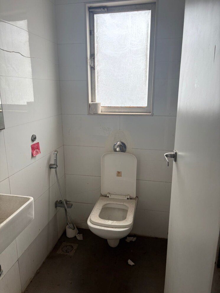 Bathroom, goregaon east Commercial Office Space 2519 Sq.Ft. In Goregaon East Mumbai 9063313