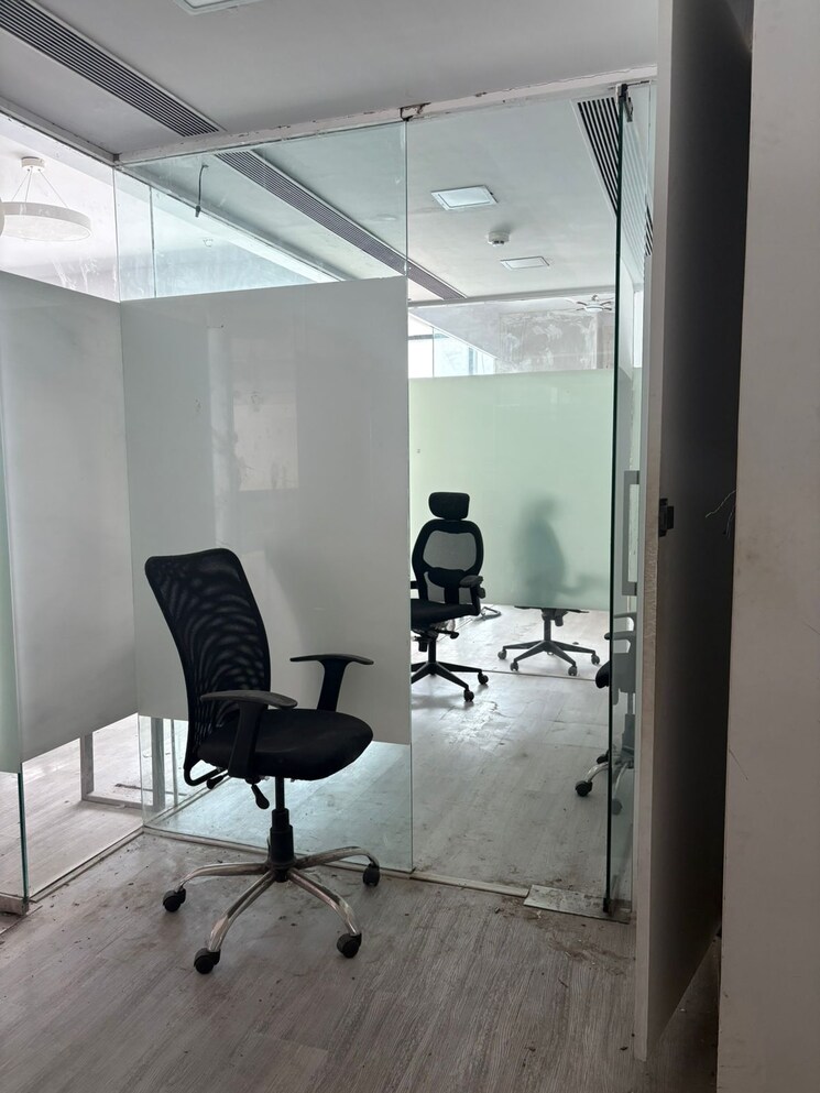 Team Area, goregaon east Commercial Office Space 2519 Sq.Ft. In Goregaon East Mumbai 9063313