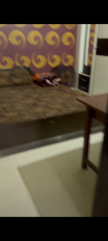 Furnished Amenities in 2 BHK Builder Floor at Maan Heights, Gaur City 1 – for Rent