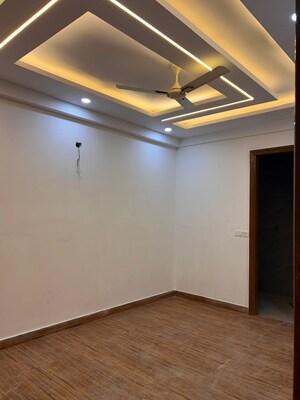Room in 3 BHK Builder Floor at Sector 73 – for Sale