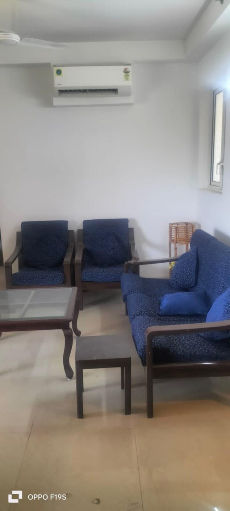 Living Room, builder-floor 3 Bedroom 2104 Sq.Ft. Apartment In Sector 28 Gurgaon 9063427