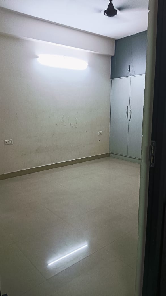 2 BHK Apartment For Rent in Charms Castle