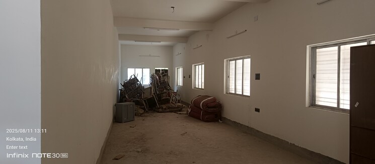  Parking, boral Commercial Warehouse 13000 Sq.Ft. In Boral Kolkata 9063481