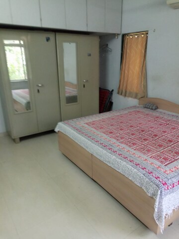 Master Bedroom in 3 BHK Independent House at Guru Ganesh Nagar Society, Kothrud – for Rent