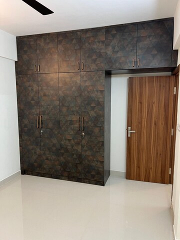 Furnished Amenities in 2 BHK Apartment at Mentsu Crescent, Thanisandra Main Road – for Rent