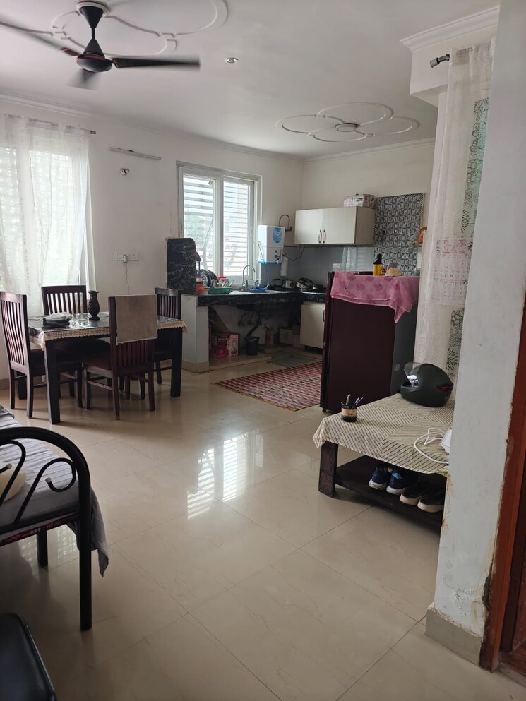 Living Room, prime-city-greater-noida 2 Bedroom 120 Sq.Mt. Villa In Sector 3 Greater Noida Greater Noida 9063563