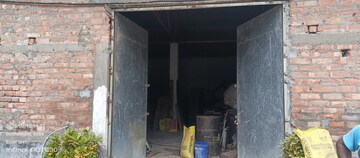 Furnished Amenities in  Warehouse at Boral – for Rent