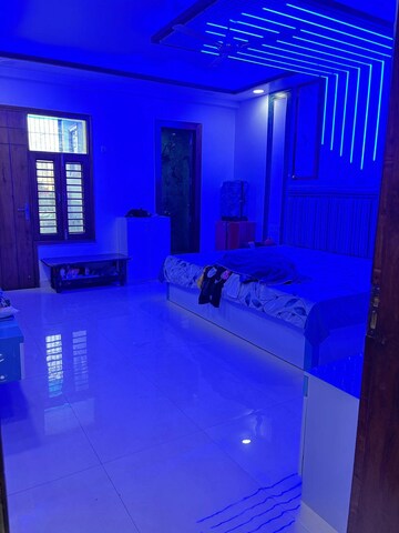 Master Bedroom in 3 BHK Builder Floor at Parklands, Sector 85 – for Rent