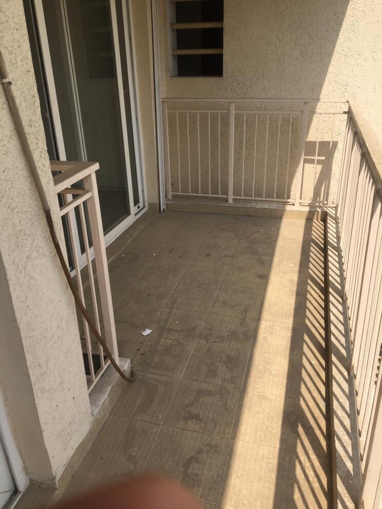 Balcony, emaar-gurgaon-greens 3 Bedroom 1650 Sq.Ft. Apartment In Sector 102 Gurgaon 9063571