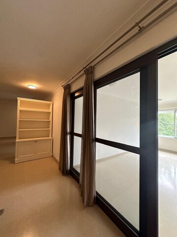 Room in 4 BHK Apartment at Epsilon Villa Plot, Yemalur – for Rent