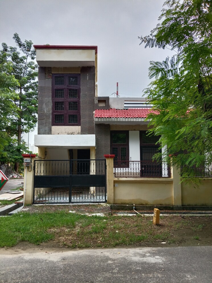 Exterior View, sector 3 greater noida 2 Bedroom 120 Sq.Mt. Villa In Sector 3 Greater Noida Greater Noida 9063663