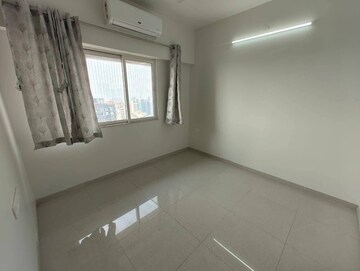Bedroom in 2 BHK Apartment at Omkar Signet, Malad East – for Rent