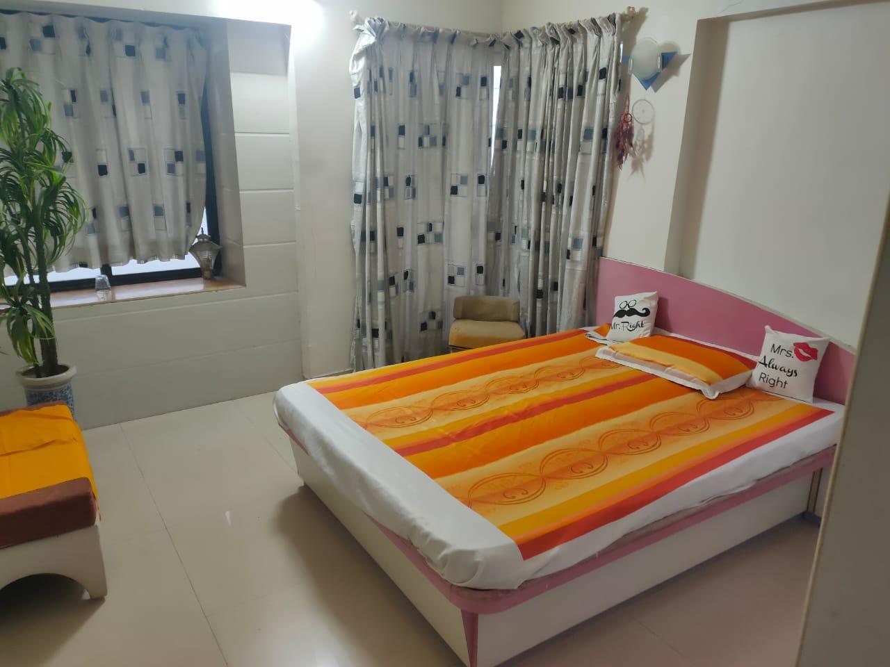 3 BHK + Extra Room 1700 Sq.Ft. Apartment in Mermaid 1 CHS