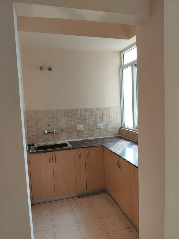 Kitchen, amrapali-golf-homes 2 Bedroom 1100 Sq.Ft. Apartment In Haibatpur Greater Noida 9063728