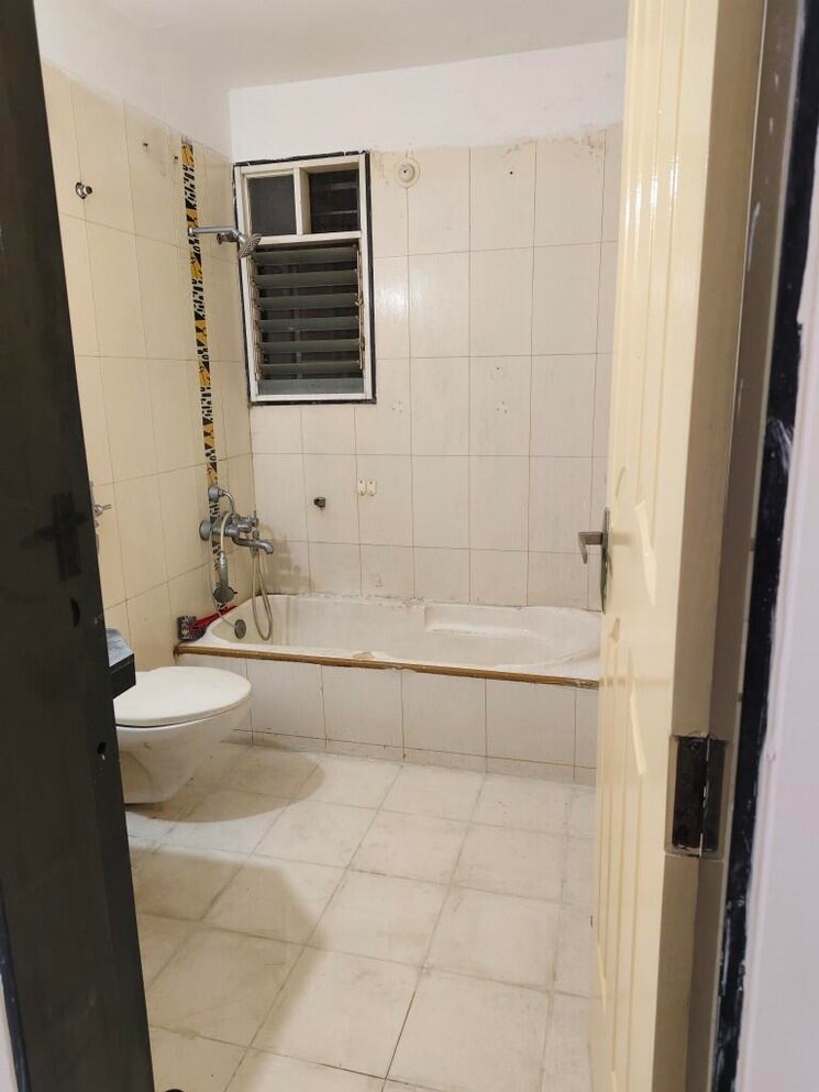 Bathroom, giridhar-oasis 2 Bedroom 1200 Sq.Ft. Apartment In Kharadi Pune 9063710