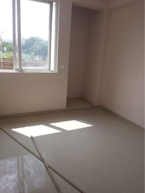 Room in 2.5 BHK Apartment at Amrapali Golf Homes, Haibatpur – for Sale