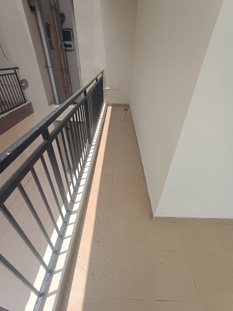 Balcony, rof-aalayas 3 Bedroom 745 Sq.Ft. Apartment In Sector 102 Gurgaon 9063773