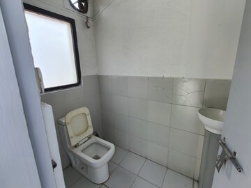 Bathroom in 3.5 BHK Independent House at Ansal Sushant Apartments, Sushant Lok I – for Rent