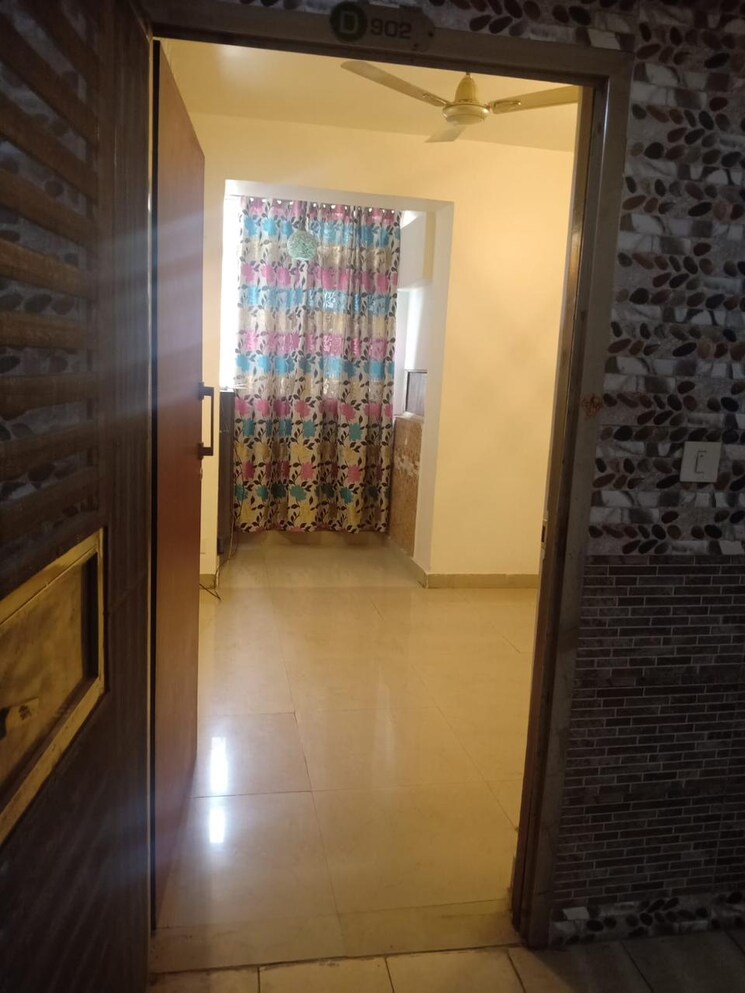 Room, shipra-suncity 2 Bedroom 762 Sq.Ft. Apartment In Vaibhav Khand Ghaziabad 9063774