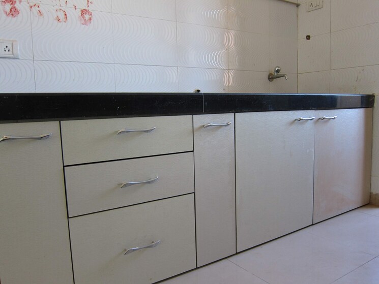 Kitchen, thane east 2.5 Bedroom 1250 Sq.Ft. Apartment In Thane East Thane 9061120