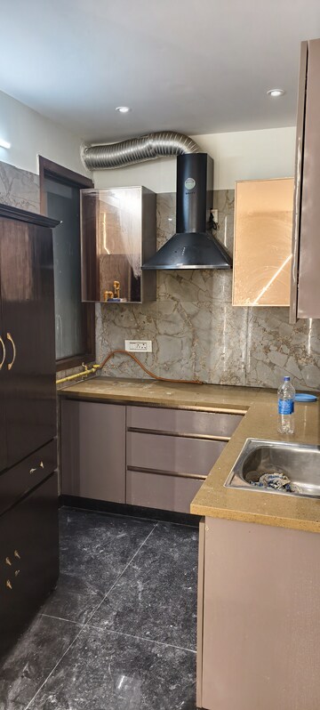 Kitchen in 2 BHK Builder Floor at Lajpat Nagar – for Rent
