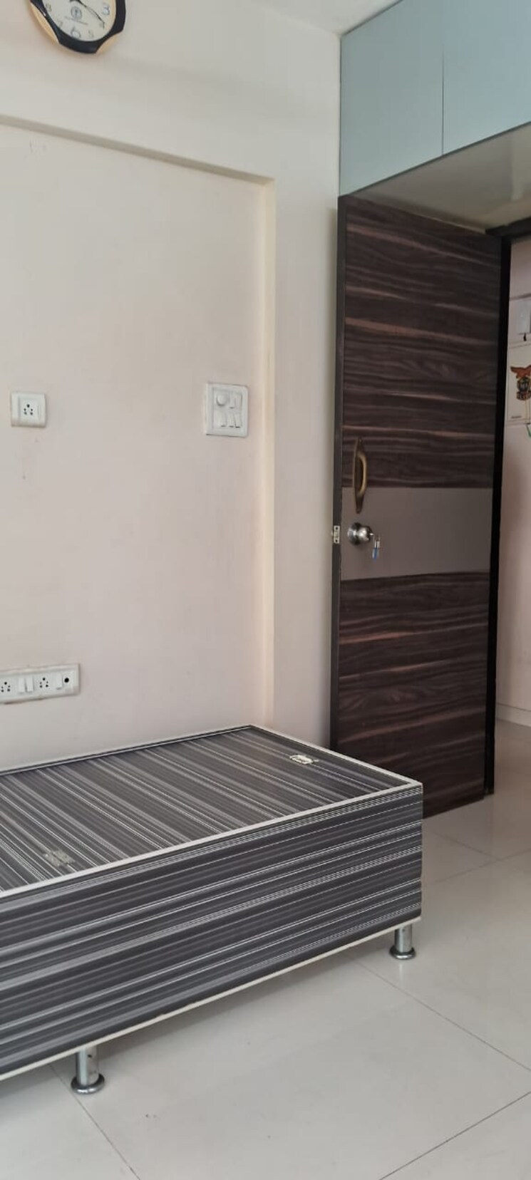 Room, vile parle east 2 Bedroom 650 Sq.Ft. Apartment In Vile Parle East Mumbai 9063820