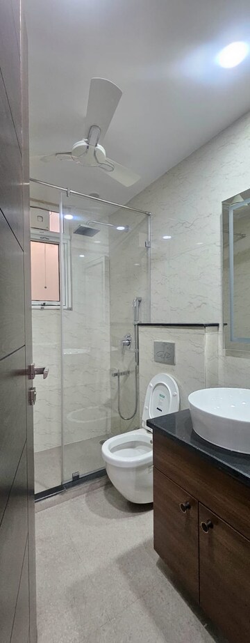 Bathroom in 3 BHK Builder Floor at Sector 12 Dwarka – for Rent